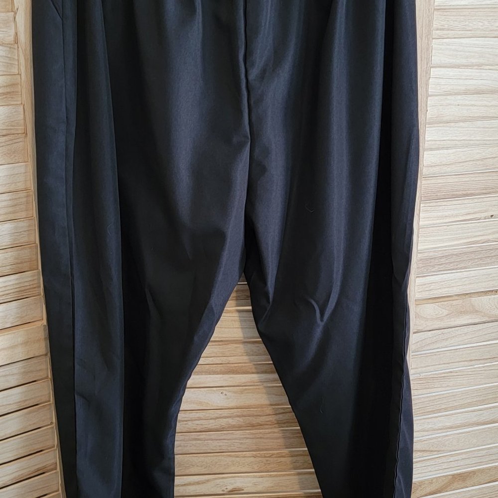 Elegant SHEIN SXY Plus Knot Hem Belted Pants - Black, High Waist, Tapered Fit - Picture 3 of 5
